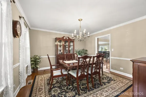 836 Buttonwood CIR, Naperville, IL 60540