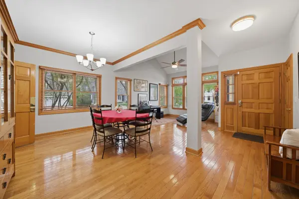 1030 Mount Vernon DR, Grayslake, IL 60030