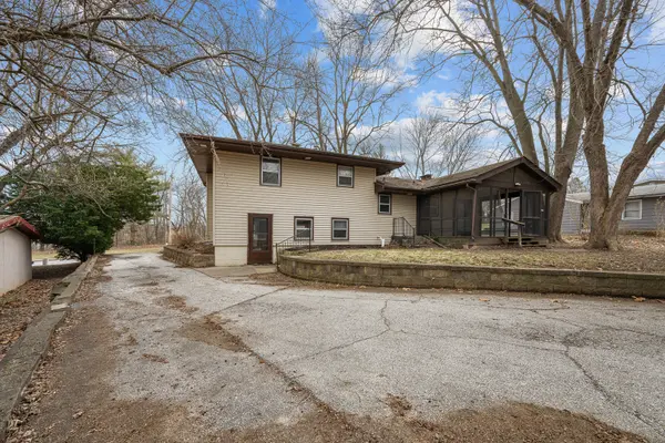 2412 W 3rd ST, Coal Valley, IL 61240