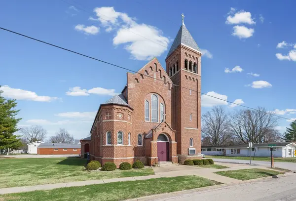 332 S Macon ST, Bement, IL 61813
