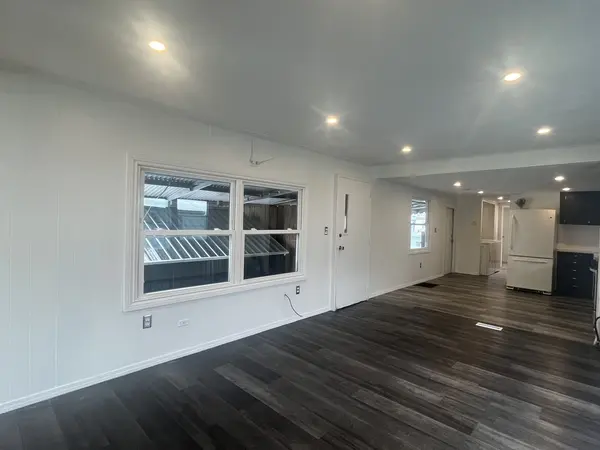 9001 S Cicero AVE #60, Oak Lawn, IL 60453