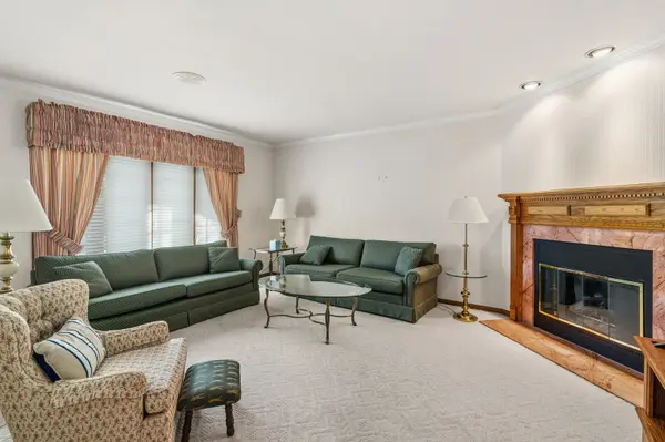 10650 Golf RD, Orland Park, IL 60462