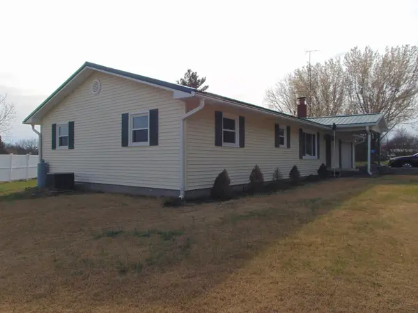1100 Sharp Rock RD, Ava, IL 62907