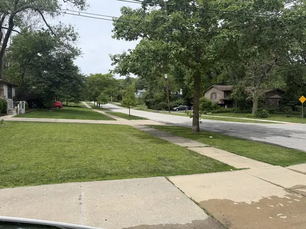 1415 Burr Oak RD, Homewood, IL 60430
