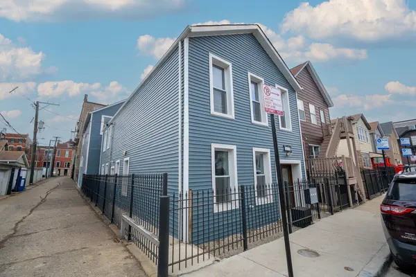 1013 W 18th PL, Chicago, IL 60608