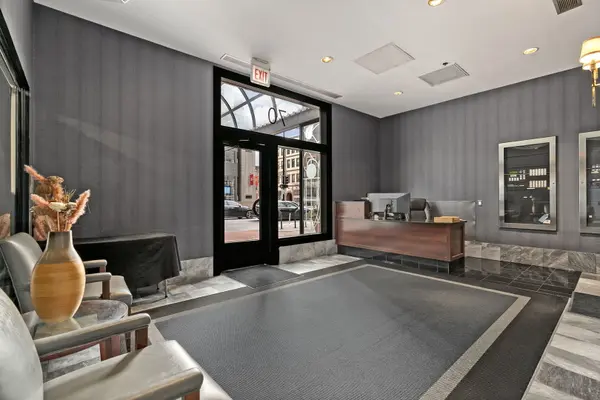 70 W Huron ST #1907, Chicago, IL 60654