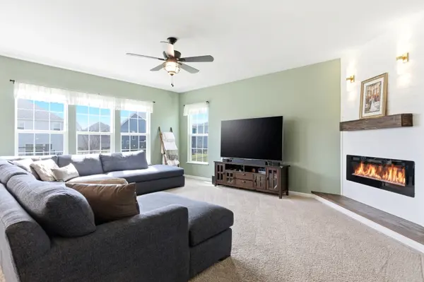 12610 S Cherry Blossom BLVD, Plainfield, IL 60585