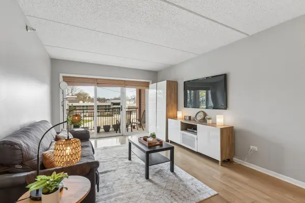 5155 Madison ST #3-208, Skokie, IL 60077