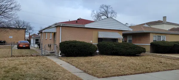 1913 S 14th AVE, Broadview, IL 60155