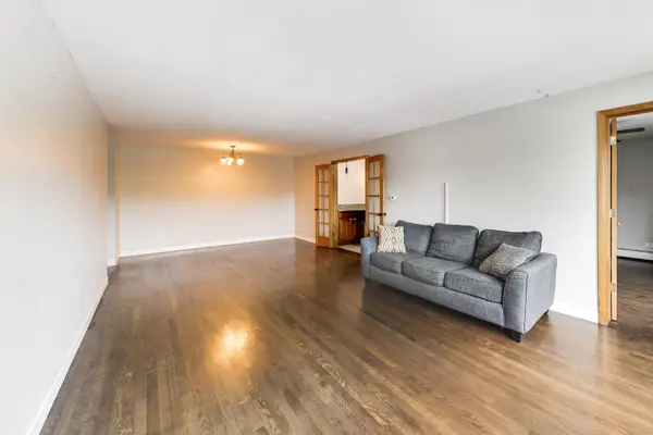750 Dempster ST #103, Mount Prospect, IL 60056