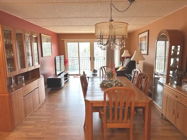 3850 W Bryn Mawr AVE #301, Chicago, IL 60659