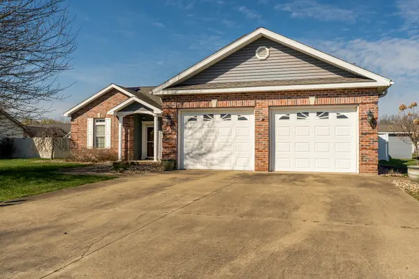 106 Chase LN, Marion, IL 62959