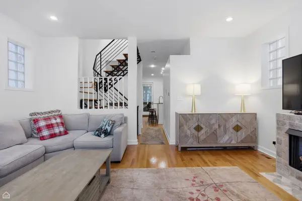 2317 N Hamilton AVE #A, Chicago, IL 60647