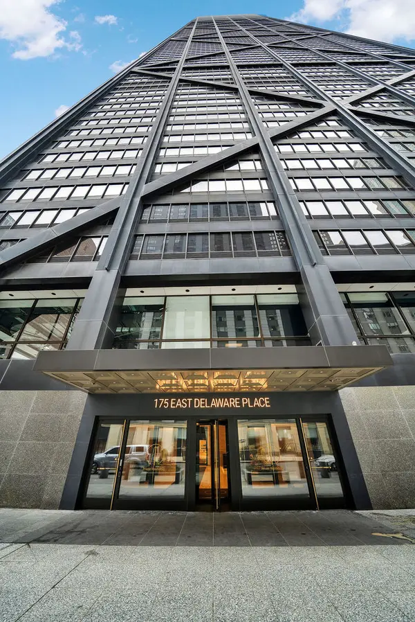 175 E Delaware PL #6018, Chicago, IL 60611
