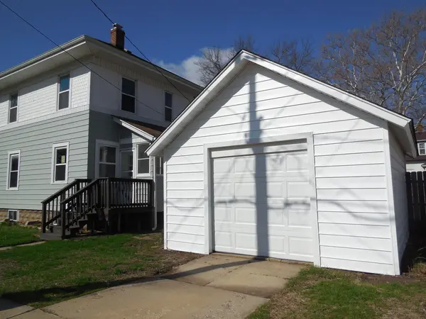 611 Dixon AVE, Rock Falls, IL 61071