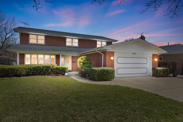 7241 N Lowell AVE, Lincolnwood, IL 60712