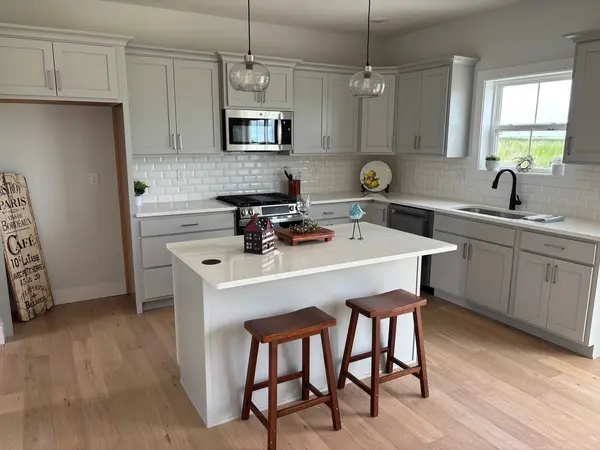 109 Dugan TRL, Downs, IL 61736