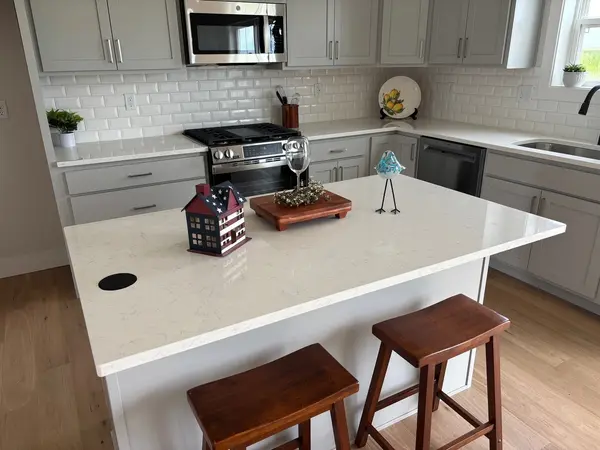109 Dugan TRL, Downs, IL 61736