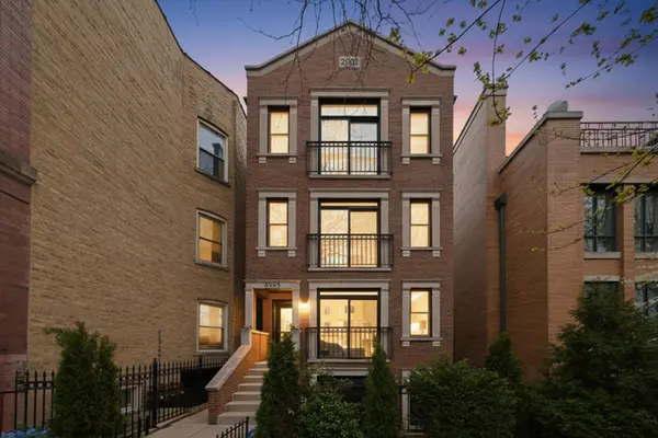 3353 N Seminary AVE #2, Chicago, IL 60657