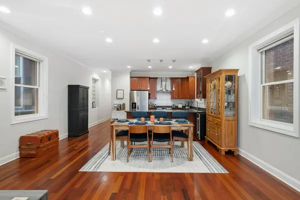 1126 W Fullerton AVE #1, Chicago, IL 60614