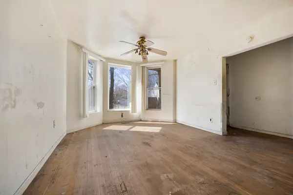 7241 S Yale AVE, Chicago, IL 60621