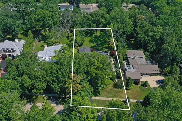 912 Morningside DR, Lake Forest, IL 60045