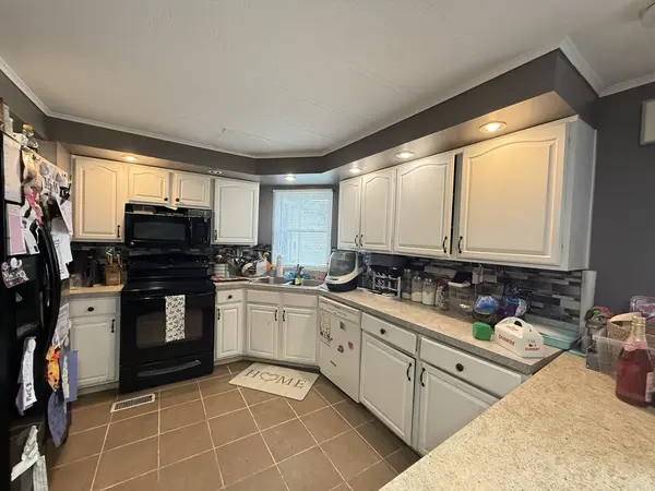 86 Candlegate CIR, Matteson, IL 60443