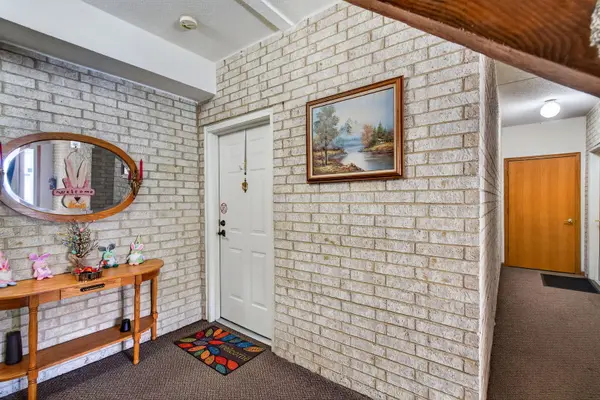 6420 Pine Trail LN #1, Tinley Park, IL 60477