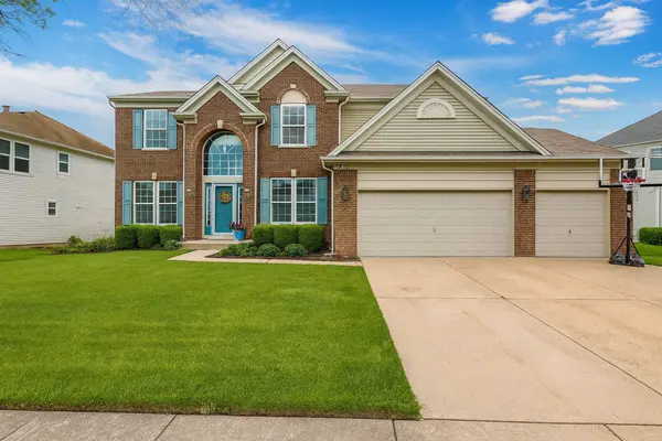 908 Blue Ridge DR,  Streamwood,  IL 60107