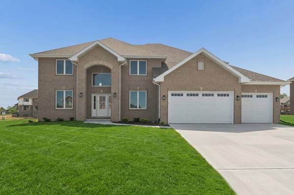 8214 S Stanley TRL, Frankfort, IL 60423