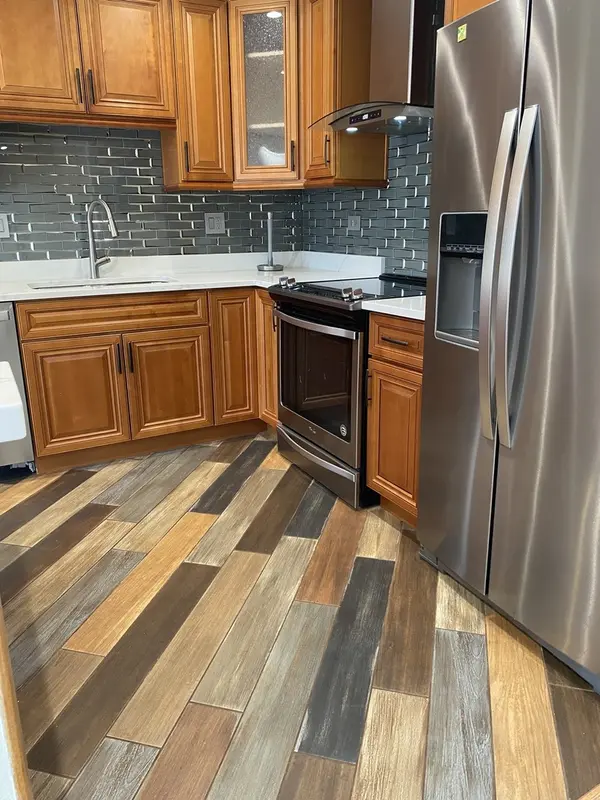 50 Plymouth CT #202B, Naperville, IL 60565