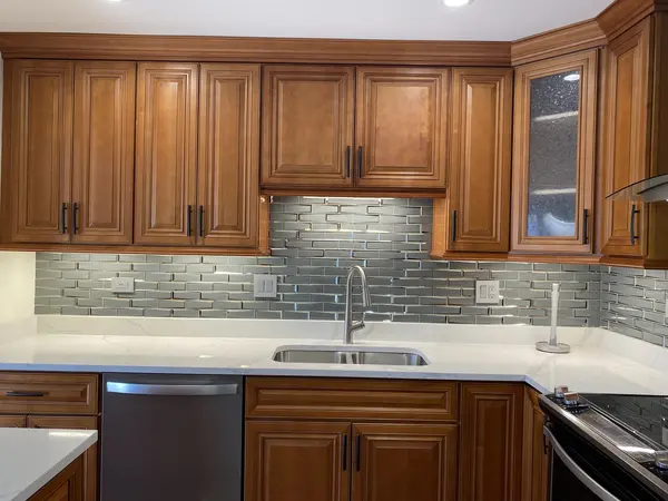 50 Plymouth CT #202B, Naperville, IL 60565