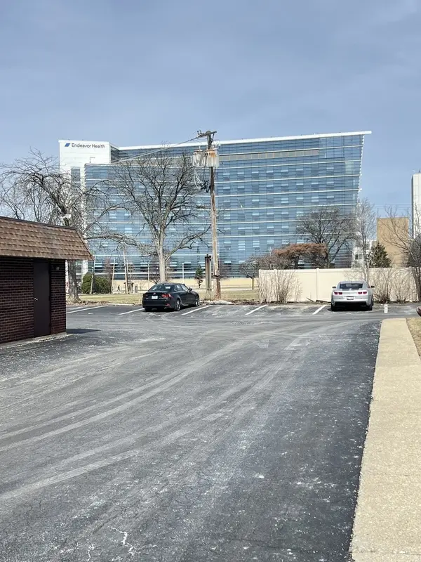 1030 S Fernandez AVE #3N, Arlington Heights, IL 60005