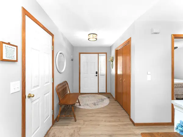 5018 Coventry CT, Davenport, IA 52807