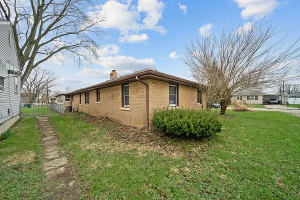 496 S Prairie AVE, Bradley, IL 60915