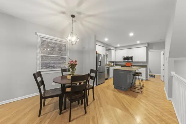 1525 W George ST #1, Chicago, IL 60657