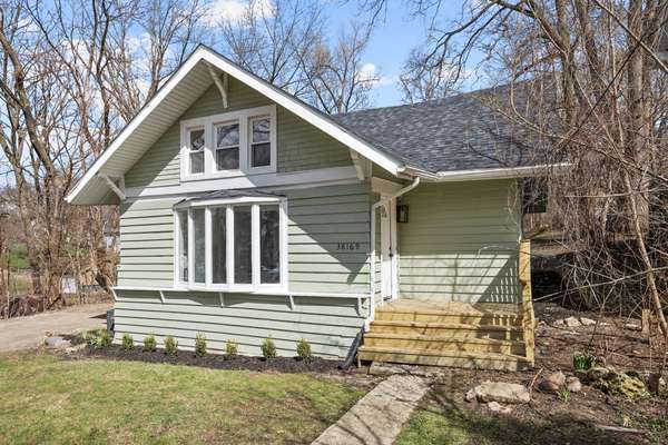 38169 N 3rd AVE, Spring Grove, IL 60081