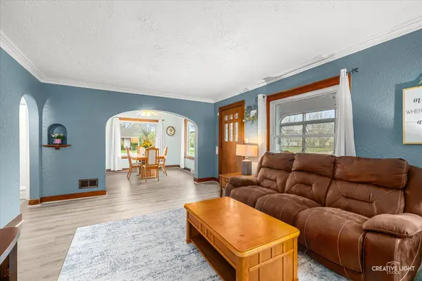 644 Columbia AVE, Elgin, IL 60120