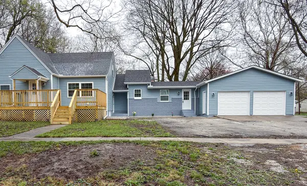 103 W 2nd ST, Broadlands, IL 61816