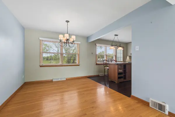 1259 Heather RD, Homewood, IL 60430