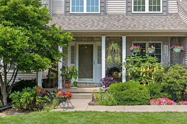 1770 PLUM TREE RD, Bettendorf, IA 52722