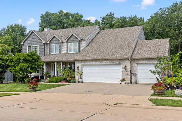 1770 PLUM TREE RD, Bettendorf, IA 52722