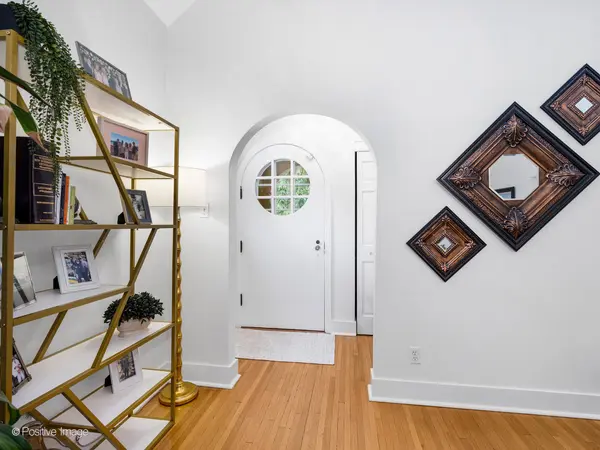 317 E Walnut ST, Hinsdale, IL 60521