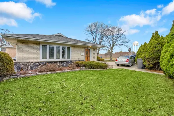 4530 Butterfield RD, Hillside, IL 60162