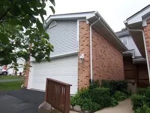 266 Charlotte CT, Cary, IL 60013