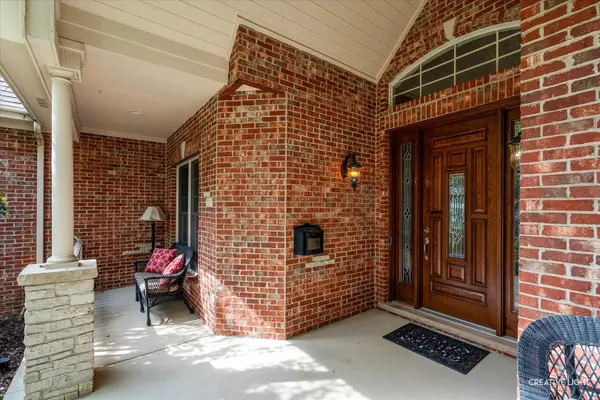 445 Buckeye DR, Naperville, IL 60540