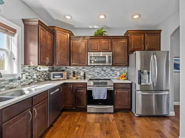 4249 TRANQUILITY CT, Bettendorf, IA 52722