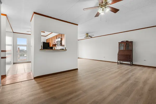 6490 N Northwest HWY #5F, Chicago, IL 60631