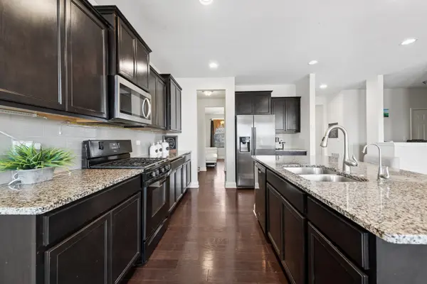 24 BEVERLY LN, Hawthorn Woods, IL 60047