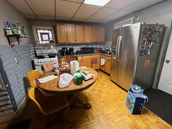 4841 W Armitage AVE, Chicago, IL 60639
